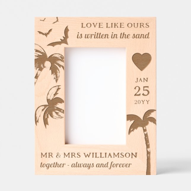 Custom Beach Wedding Tropical Palm Trees Wooden Geätzte Rahmen (Vorderseite)