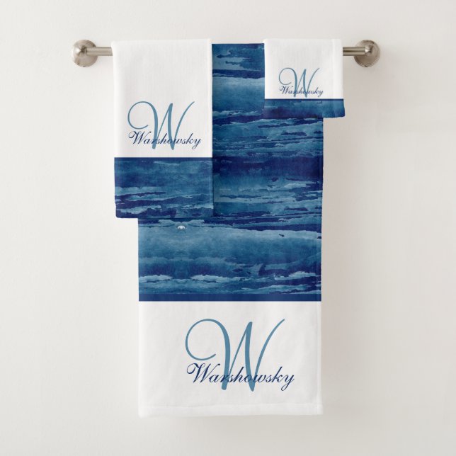 Custom Blue Watercolor White Elegante Mit Monogram Badhandtuch Set (Insitu)