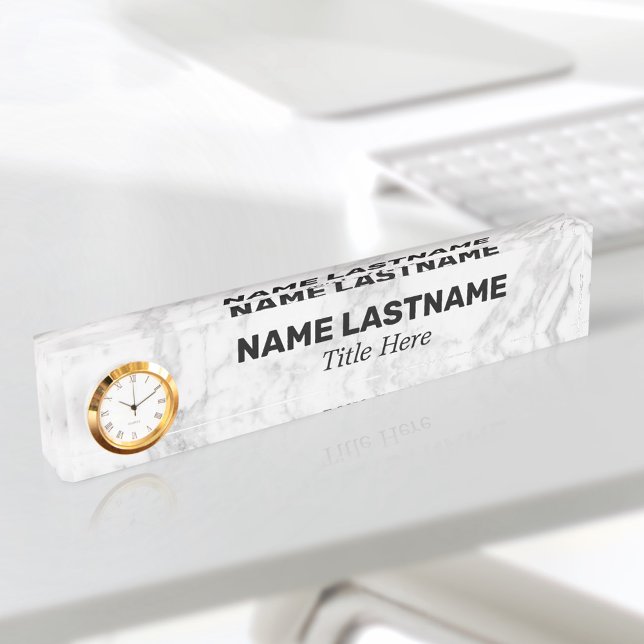 Custom Bold Gray Marble Minimalistisch Moderne Uhr Namensplakette (Von Creator hochgeladen)