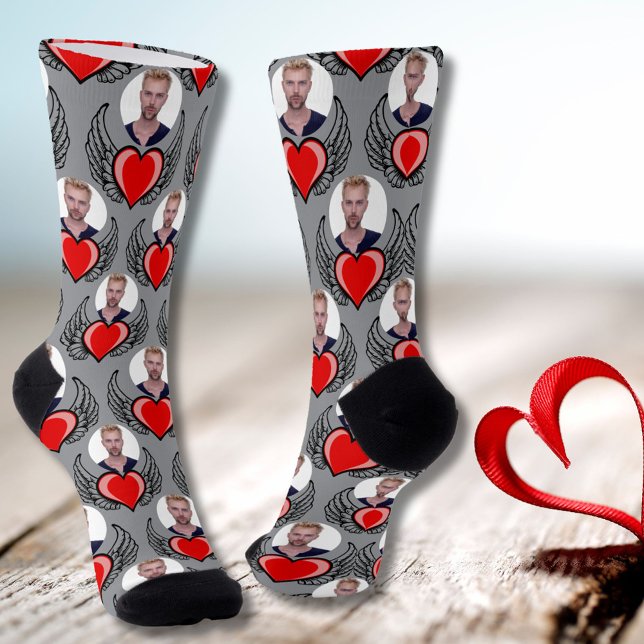 Custom Boyfriend Foto Red Winged Heart Light Grau Socken (Von Creator hochgeladen)