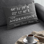 Custom Breitengrad Family Name Home Address Dekokissen<br><div class="desc">Breitengrad Home Decor. Ein Way to Showcase the Location of Your Home. Customize it with any background color. Perfekte Gift für Housewarming. To find breitengrads and längen of your home,  please copy and paste this link to your browser and follow the notice: https://support.google.com/maps/answer/18539?hl=en</div>