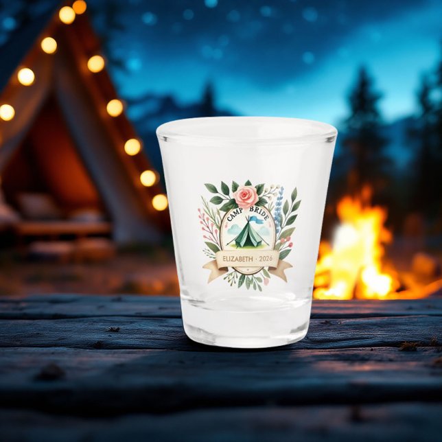 Custom Camp Bride Bachelorette Weekend Schnapsglas (Custom Camp Bride Bachelorette Weekend Shot Glass)