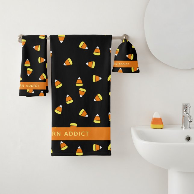 Custom Candy Corn Addict Black Halloween Leckereie Badhandtuch Set (A fun & colorful bath towel set. If you're a candy corn addict, then this is the bath set for you)