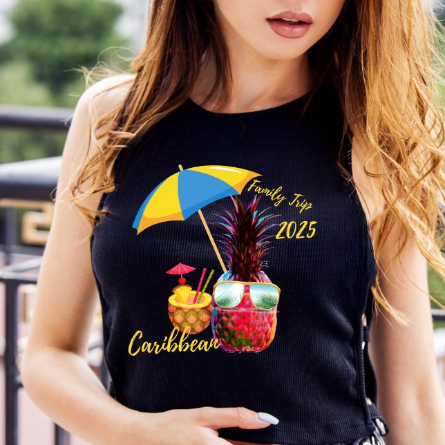 Custom Caribbean Cruise Family Trip 2025 T-Shirt (Von Creator hochgeladen)