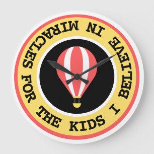 Custom Children's Miracle Network Name Red Yellow Große Wanduhr