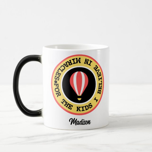 Custom Children's Miracle Network Text Red Yellow Verwandlungstasse (Links)