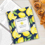 Custom Citrus Lemon Botanical Pattern Navy Blau Notizbuch<br><div class="desc">Dieses Zitronenmuster-Design und ein weißes Quadrat auf der Vorderseite,  wo Sie es mit Ihrem Namen,  dem Zweck und der Lautstärke anpassen können,  wenn Sie das wollen.</div>