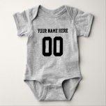Custom Color/Name Baby Sports Jersey Bodysuit Baby Strampler<br><div class="desc">Zeigen Sie mit diesem Custom Color/Name Baby Jersey Bodysuit den sportlichen Stil Ihres kleinen Champions. Dieses Design verfügt über einen Sportmotiv-Bodysuit mit Leerzeichen, um ihn mit Ihrem Namen und Ihrer Nummer anzupassen. Auf der Rückseite des Bodysuit steht "Little Champ", kann aber nach Ihren Bedürfnissen geändert werden. Dieses Design ist vollständig...</div>