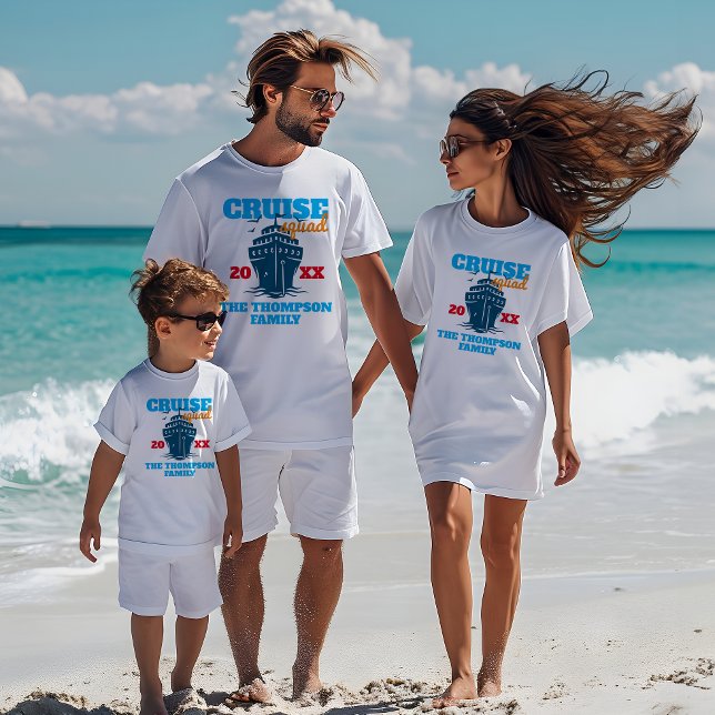 Custom Cruise Squad 2024 Personalisiert Funny Grou T-Shirt (Von Creator hochgeladen)