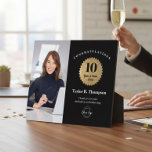 Custom Employee Recognition Photo 10 Year service  Fotoplatte<br><div class="desc">Celebrate a milestone moment with this modern custom employee recognition photo plaque, designed for honoring 10 Years of Service in style. Featuring a bold black background, faux-gold badge, personalized employee name, company logo, and an optional photo, this appreciation award is perfect for recognizing dedication, loyalty, and leadership. Customize the text,...</div>