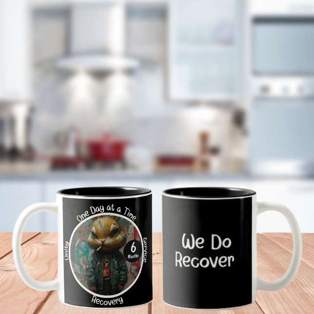 Custom Erholung Milestone Gift - Edgy Street Art Zweifarbige Tasse (Von Creator hochgeladen)