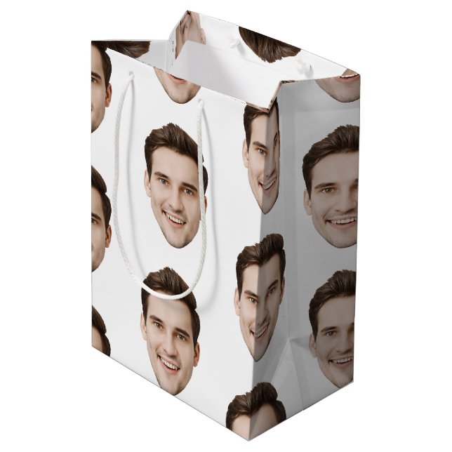 Custom Face Personalisiert Birthday Hochzeit Party Mittlere Geschenktüte (Rückseite Schrägansicht)