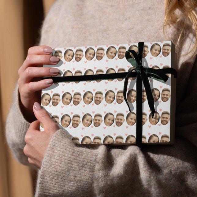 Custom Face Picture Heart Funny Couple Muster Geschenkpapier (Custom Face Picture Heart Funny Couple Pattern Wrapping Paper! Featuring your chosen face )