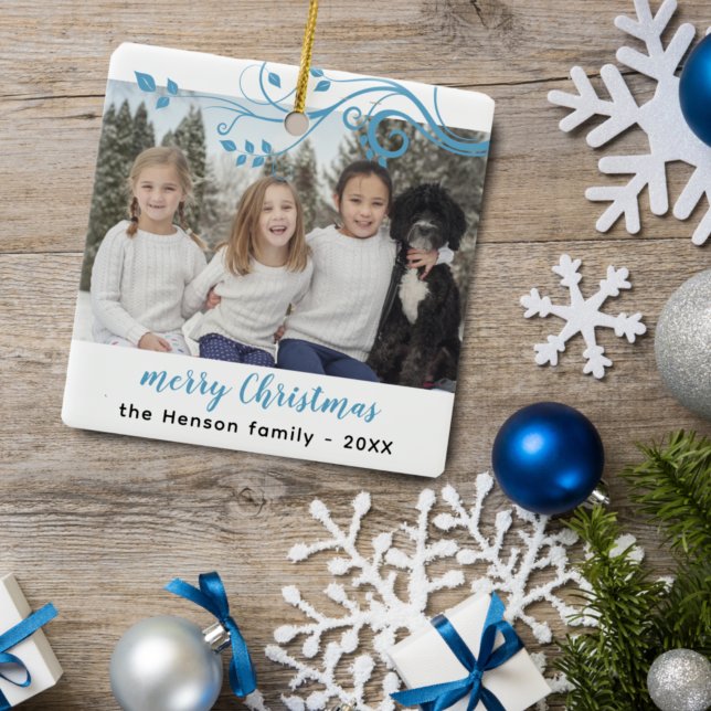 Custom Family Blue Foliage Frohe Weihnachts-Foto Keramikornament (Von Creator hochgeladen)