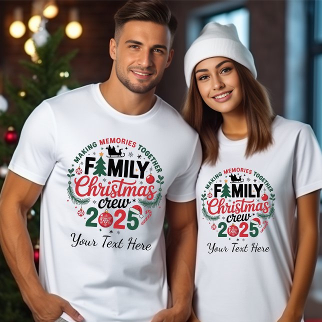 Custom Family Christmas Crew 2025 Matching Group T-Shirt (Von Creator hochgeladen)