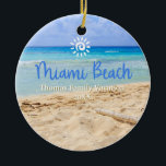 Custom Family Miami Beach Weihnachten Keramik Ornament<br><div class="desc">Niedliches personalisierbares Miami Trip Souvenir. Anpassung: Change Caption und Jahr, um es einzigartig zu machen.</div>