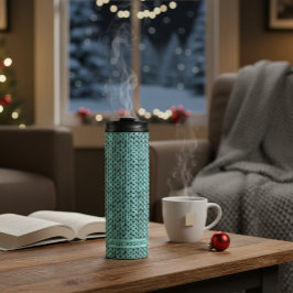 Custom Family Name Candle with Cozy Knit Pattern Thermosbecher