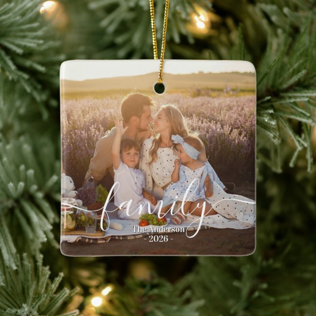 Custom Family Photo - Personalized Last Name  Keramikornament (Baum)
