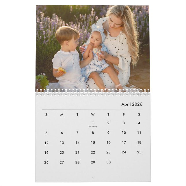 Custom Family Photo | Personalized Light Grey Kalender (Apr 2026)