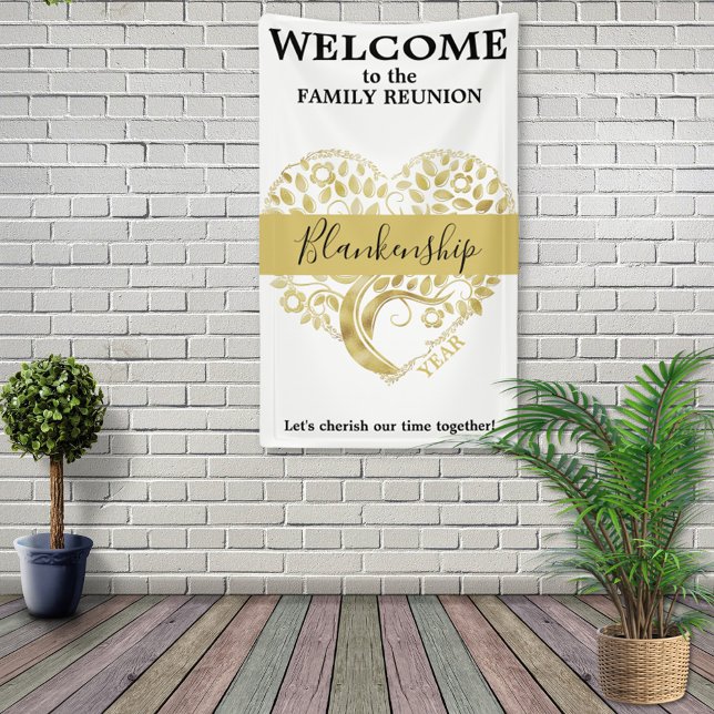 Custom Family Wiedersehen Gold Heart Shaped Tree W Banner (Von Creator hochgeladen)
