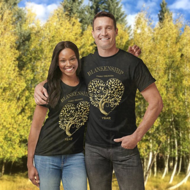 Custom Family Wiedersehen Gold Heart Tree Keepake T-Shirt (Von Creator hochgeladen)