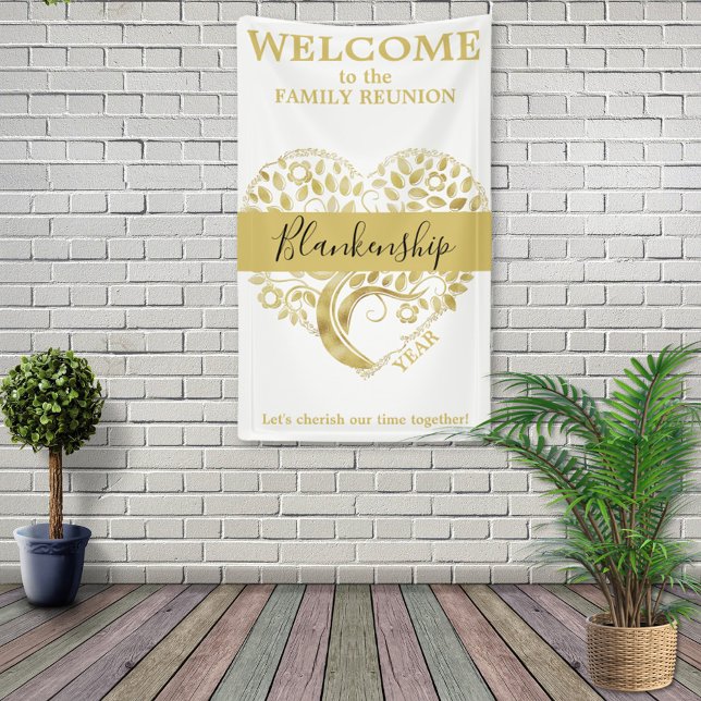 Custom Family Wiedersehen Heart Shaped Tree Black  Banner (Von Creator hochgeladen)
