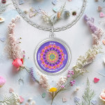 Custom February Birth Month Blume Mandala Art Versilberte Kette<br><div class="desc">Die Schönheit Ihres Geburtsmonats im Februar mit dieser Blume-Halskette für den Geburtsmonat. Das atemberaubende Stück zeigt die reizvolle und lebendige Primrose und Violett und feiert Ihre einzigartige Persönlichkeit. Als Baby im Februar besitzt man eine besondere Mischung aus künstlerischen, fantasievollen und mitfühlenden Qualitäten. Ich habe die herrlichen Blume für den Geburtsmonat...</div>