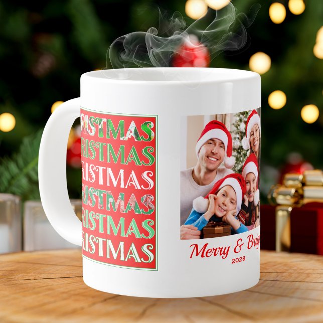 Custom Festive Red Green Christmas Photo Jumbo-Tasse (Von Creator hochgeladen)