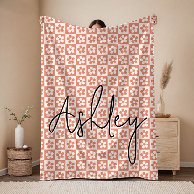 Custom Floral Blanket Gift for Her, Mom, or Family Fleecedecke (Personalized Floral Checkered Blanket – Custom Gift for Mom, Grandma, Auntie, New Mom or Friends)