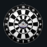 Custom Flying Saucer auf Black & White Dartscheibe<br><div class="desc">Maßgeschneiderter fliegender Untertasse auf Schwarz und Weiß Dart Board. Bild kann angepasst werden.</div>