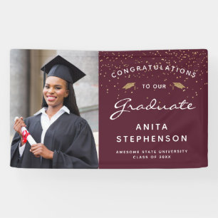 Custom Foto Burgundy White Script Gold Abschluss Banner
