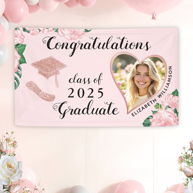 Custom Foto Class of 2025 Floral Pink Abschluss Banner (Von Creator hochgeladen)