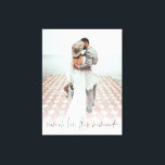 Custom Foto Denken Sie an diesen Moment Hochzeit Leinwanddruck<br><div class="desc">Kundenspezifisches Foto erinnern Sie sich an diesen Moment Hochzeit. Ersetzen Sie einfach das Foto mit Ihrem eigenen Favoriten der Porträtausrichtung und der hohen Auflösung. Romantisches Sprichwort Denken Sie daran: Dieser Moment ist in einem eleganten Set-Skript am unteren Ende. Sie können die Farbe dieses Textes ändern, wenn nötig, um Ihr Foto...</div>