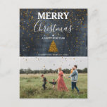 Custom Foto Family Picture Weihnachten<br><div class="desc">Ein wunderschönes Weihnachtskartendesign,  das mit Ihrem Foto und Ihrer Familie individuell gestaltet werden kann. Golden Xmas Schnee überlappen die rustikale Tafel und Ihr Foto.</div>