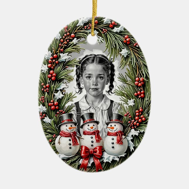 Custom Foto zweiseitiger Schneemannskranz Weihnach Keramik Ornament (Vorne)