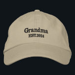 Custom Gift for Grandma Grandpa Mother’s Day Gift  Bestickte Baseballkappe<br><div class="desc">Custom Embroidered Baseball Hat – Personalized Date Vintage Cap | Gift for New Grandma & Grandpa | Mother’s Day Gift</div>