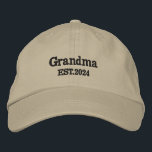 Custom Gift for Grandma Grandpa Mother’s Day Gift  Bestickte Baseballkappe<br><div class="desc">Custom Embroidered Baseball Hat – Personalized Date Vintage Cap | Gift for New Grandma & Grandpa | Mother’s Day Gift</div>
