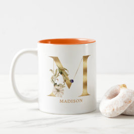 Custom Gold Alphabet M Monogram | Floral Pumpkin Zweifarbige Tasse