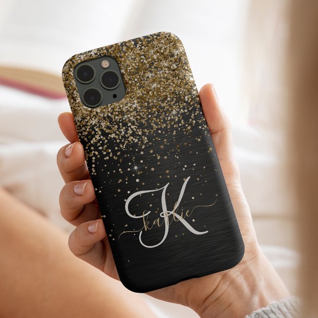 Custom Gold Glitzer Black Sparkgram Monogram iPhone Hülle (Von Creator hochgeladen)