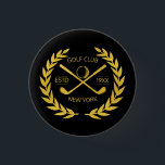 Custom Golf Club Parco Tassino Parco Civico-Ciani Button<br><div class="desc">Der Golf Club ist elegant, modern, minimalistisch und elegant eingerichtet. Personalisiertes Golf Club Button Button mit Lorbeerkranz, zwei gekreuzten Golfklubs und Golfball. Personalisiertes Golf Button Button mit Logo, Name, Text, Jahr, etc. Eleganter Golftklub Button Button personalisiertes Geschenk für Golfclub, Golfer, Golfer, Spieler, Team, Coach. Personalisiertes Button für Golfclubs in Schwarz...</div>