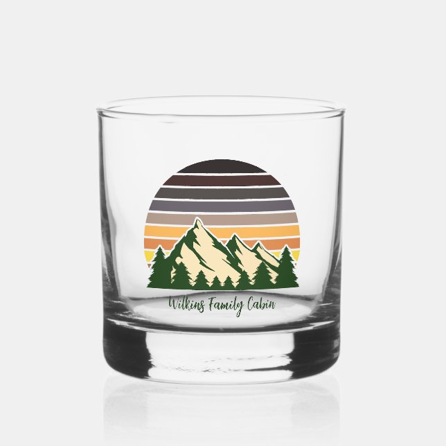 Custom Green Forest Mountain Cabin Whiskyglas (Vorderseite)