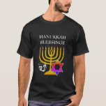 Custom HANUKKAH T-Shirt<br><div class="desc">Eleganter,  stilvoller HANUKKAH T - Shirt,  entworfen mit Imitaten goldene Menorah,  farbenfrohe Stern von David und silberfarbenen dreidel plus CUSTOMIZABLE GREETING,  so können Sie Ihren eigenen Gruß. Ideal für die Hanukah-Saison. Wählen Sie aus einem breiten Bereich von Hanukkah-Kleidung und Geschenken,  die von Berean Designs entworfen wurden.</div>
