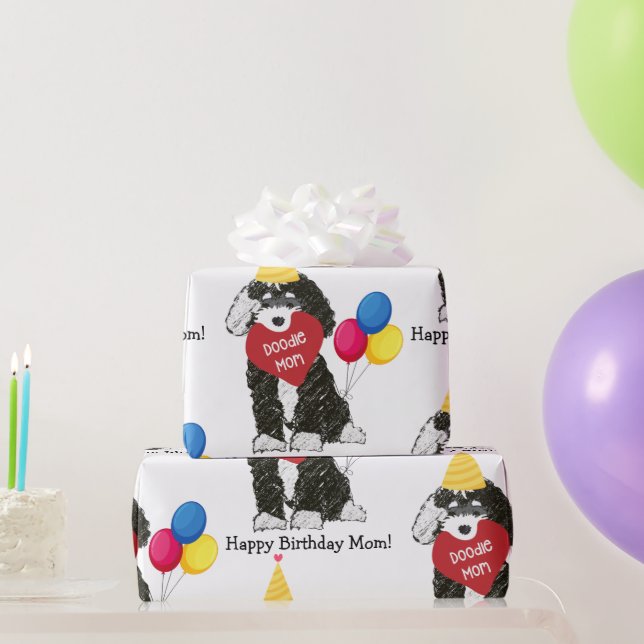 Custom Happy Birthday Mama B & W Bernedoodle Geschenkpapier (Partygeschenke)