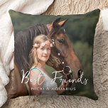 Custom Horse Foto Reitstr. Kissen<br><div class="desc">Feiern Sie Ihren besten Freund mit einem eigenen Pferd Foto Keepsake Kissen. Jedes Pferd verdient sein eigenes personalisiertes Foto Kissen. Wunderschönes Geschenk an alle Pferd Mama's & Reiter ! Das Kissen ist zweiseitig, sodass Sie auf jeder Seite verschiedene Fotos machen können. Die Vorderseite ist mit dem Namen personalisiert, die Rückseite...</div>