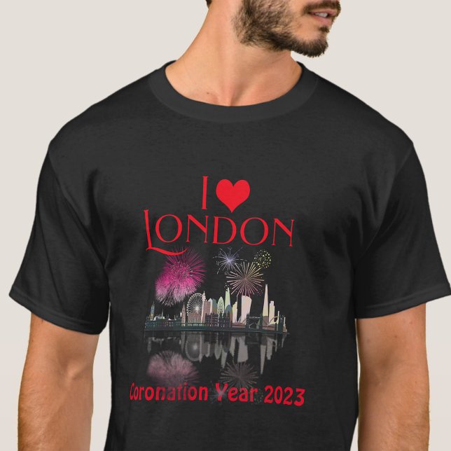 Custom I Liebe London Skyline Fireworks Souvenir T-Shirt (Von Creator hochgeladen)