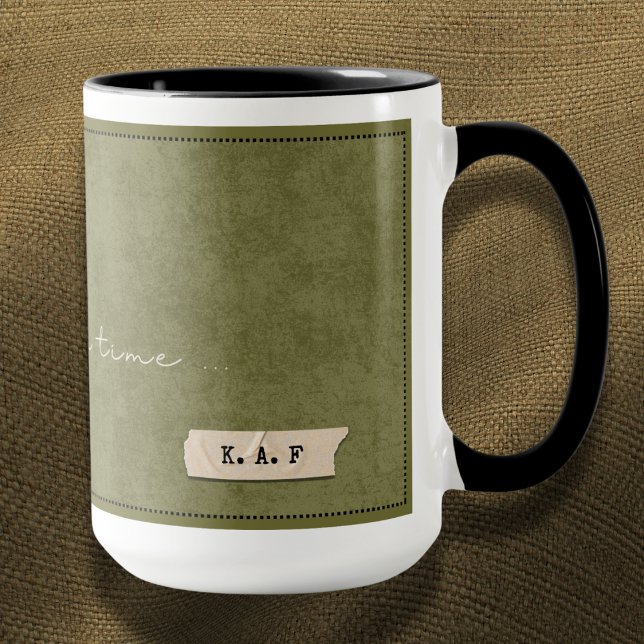 Custom Initial Moss Green Forest Storyteller Mug Tasse (Von Creator hochgeladen)