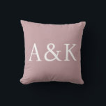 Custom Initials on Dusty Rose Mauve Kissen<br><div class="desc">This custom throw pillow features a clean,  modern,  and elegant design. Sample initials are printed in the center in a sophisticated white font. The background is a solid dusty rose or mauve color. You can personalize the pillow to include your own custom initials or other text of your choice.</div>