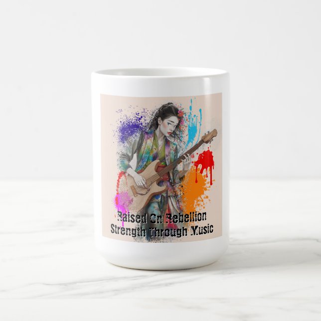 Custom japanische Frau Gitarrist Art Inspiration Kaffeetasse (Mittel)