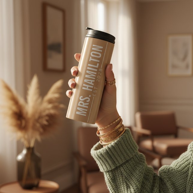 Custom Just Married Tumbler Gift for Him and Her Thermosbecher (Custom Stainless Tumbler – Romantic Gift for Husband, Wife, or Engaged Couples)