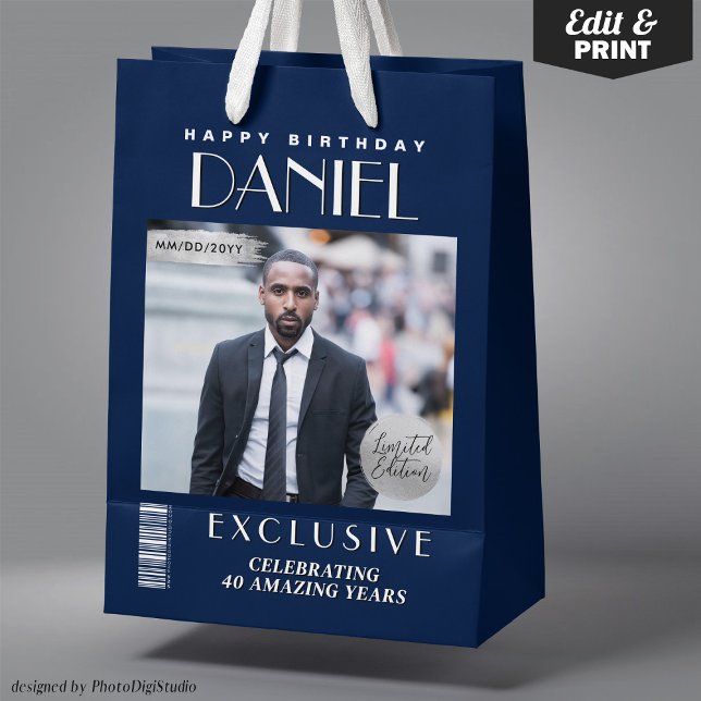 Custom Magazine Cover Modern Birthday Geschenktasc Mittlere Geschenktüte (Custom Magazine Cover Modern Birthday Gift Bag Navy Blue Silver Gift Bag and Favor Bag)